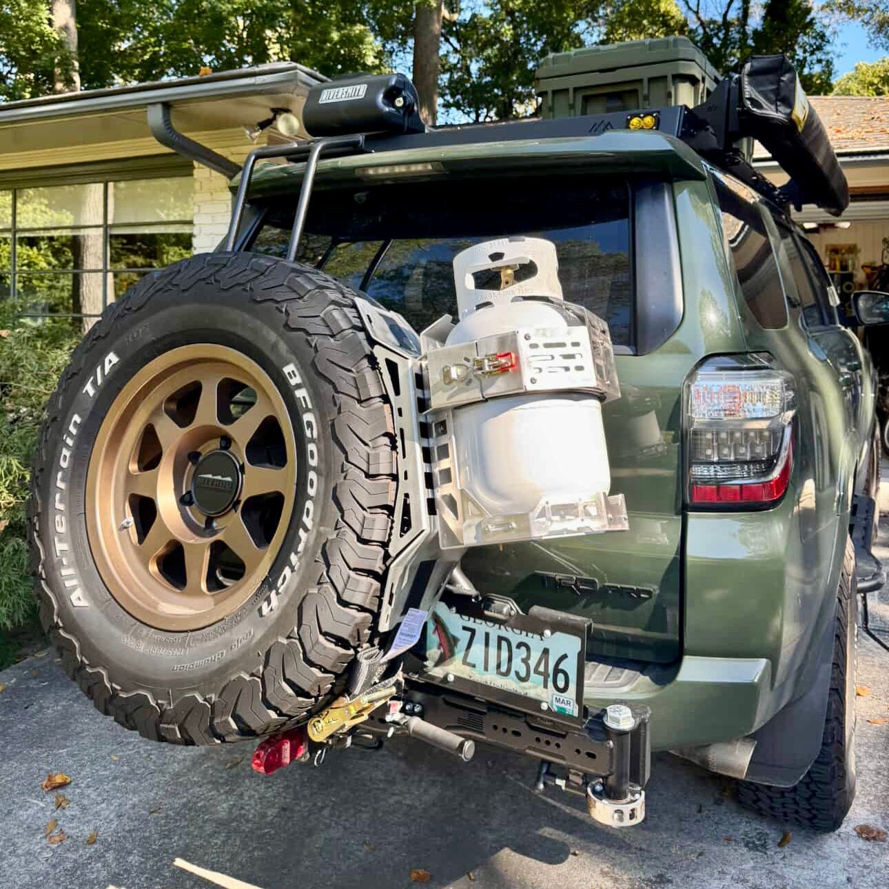 10LB Propane Tank Mount for Outdoor Adventures - TEQ Offroad