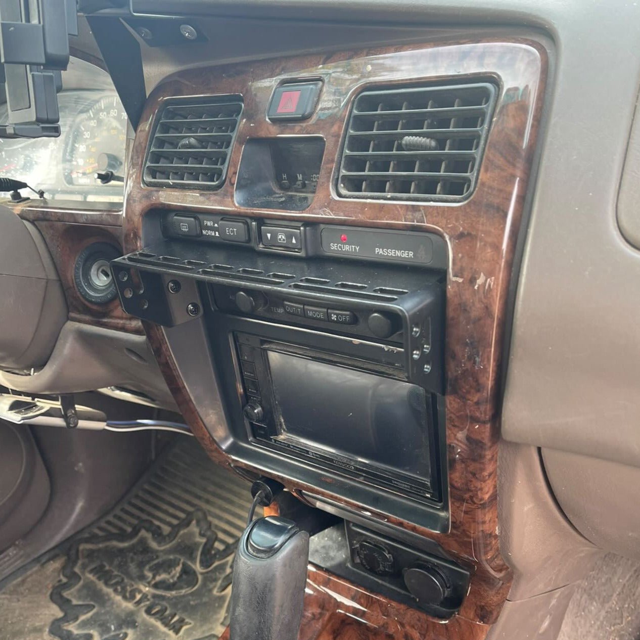 3rd Gen (96 - 02) 4Runner Center Console Dash Modular Accessory Mount (MAM) - TEQ Offroad