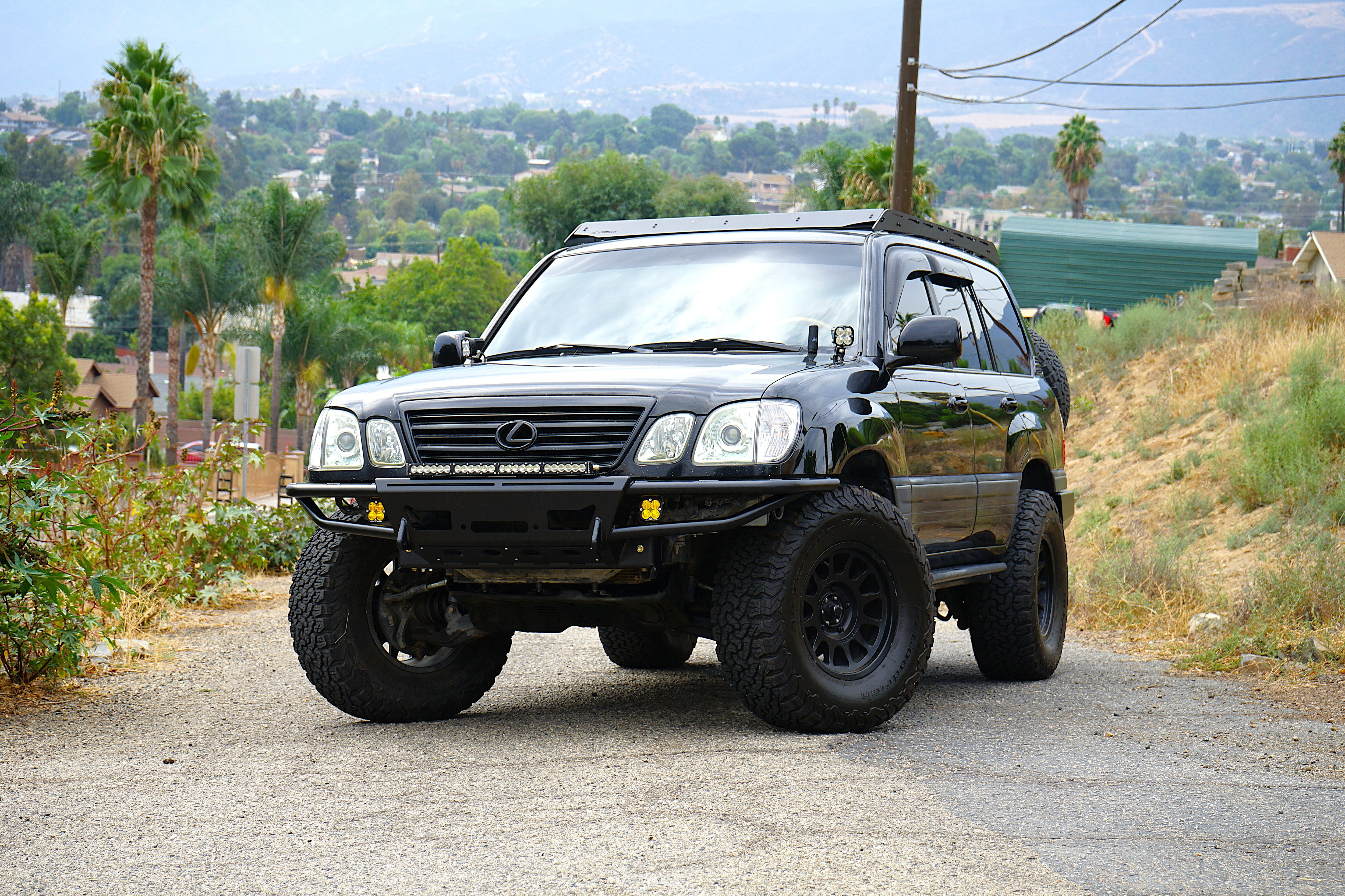 STRYKER 100 Front Bumper - Welded - LX470
