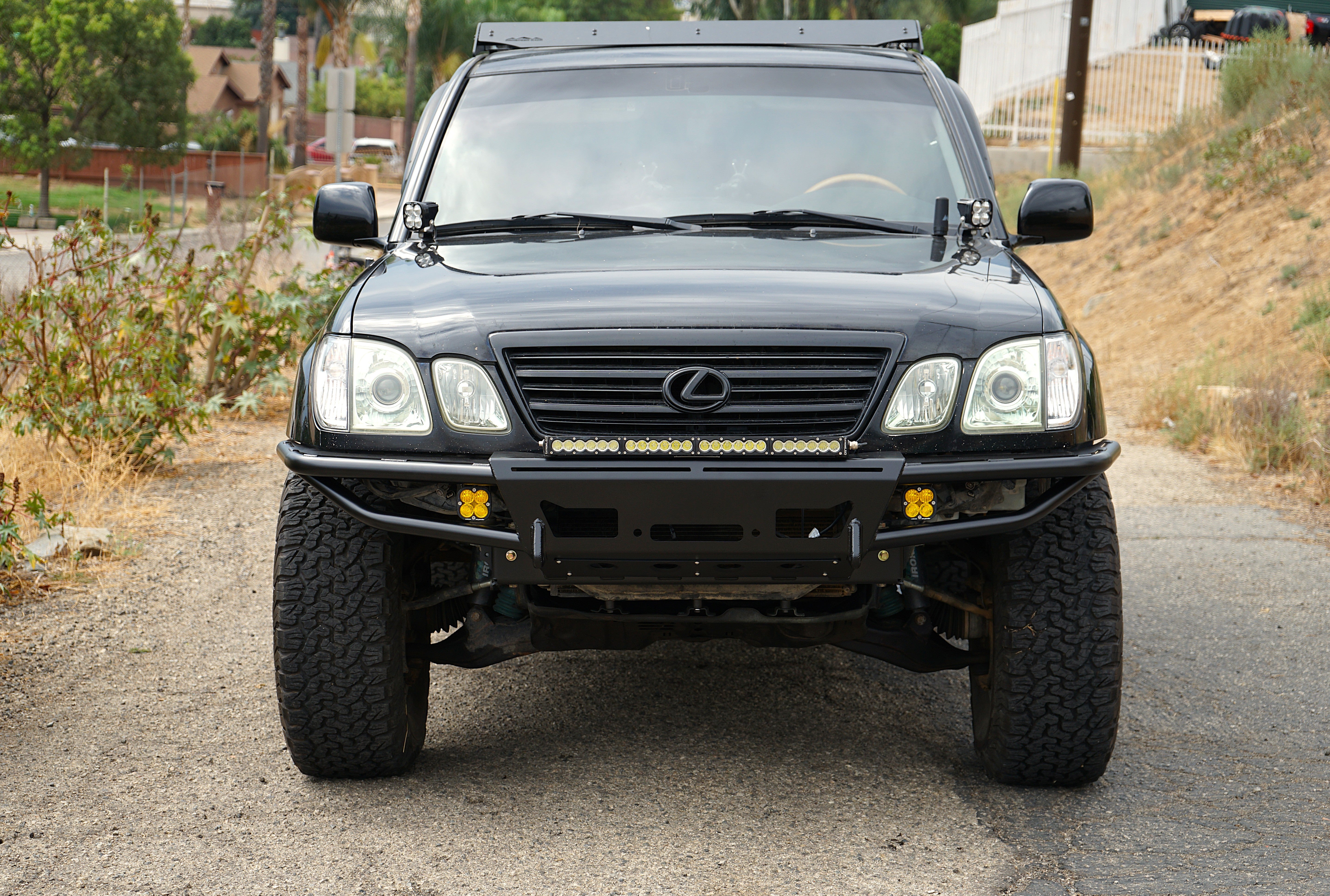 STRYKER 100 Front Bumper - Welded - LX470