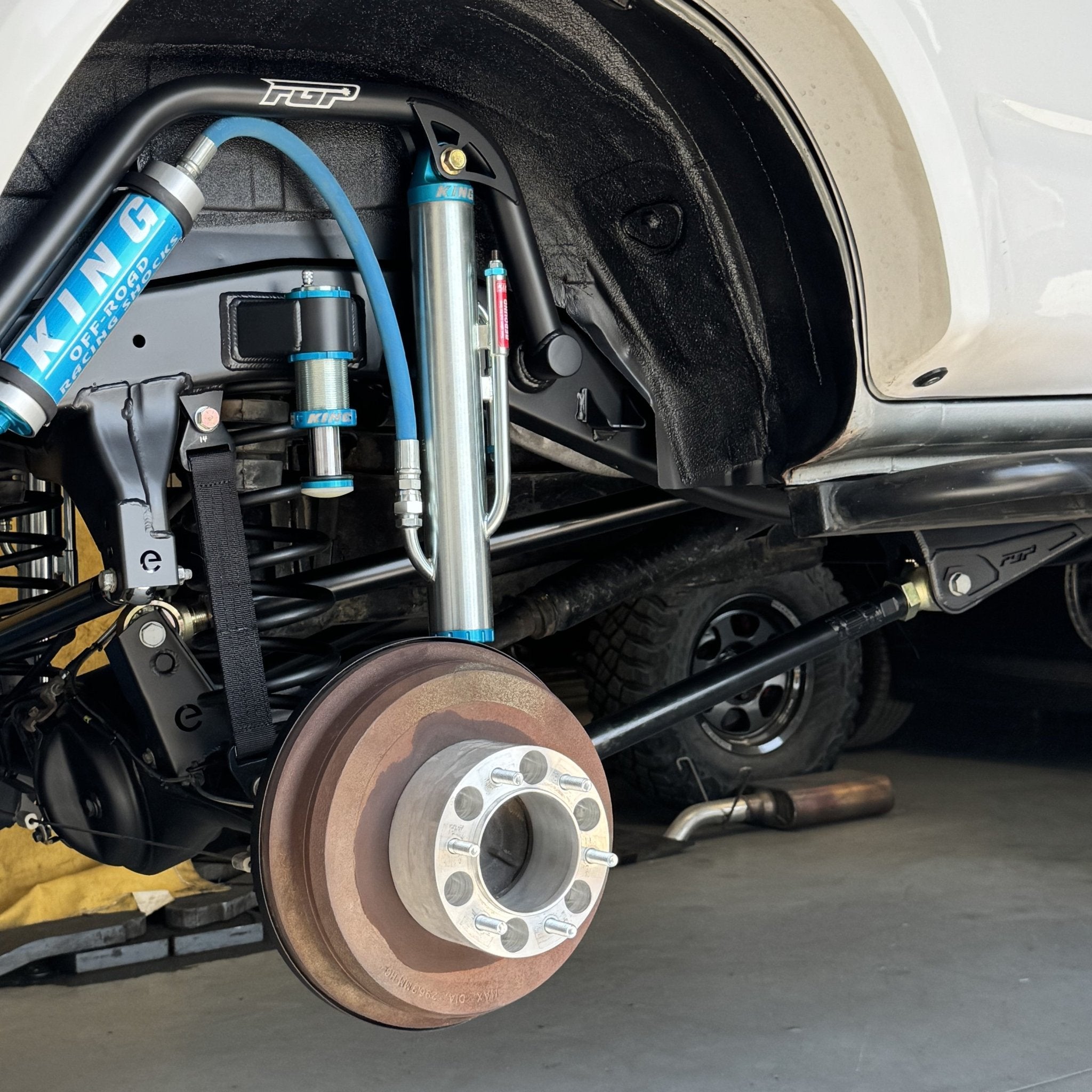 Outboard Shock Relocation (OSR) - 3rd Gen 4runner - TEQ Offroad