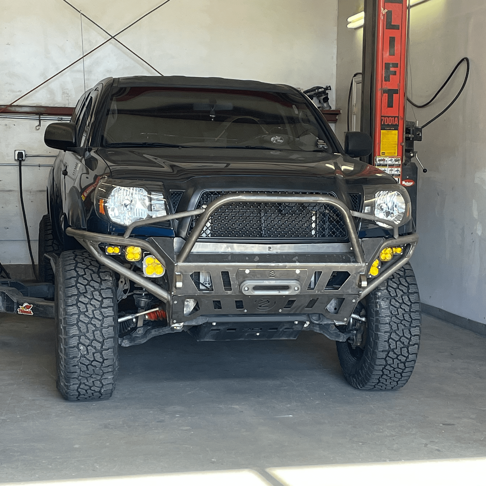 2005 - 2011 / 2nd Gen / Tacoma Hybrid Front Bumper - TEQ Offroad