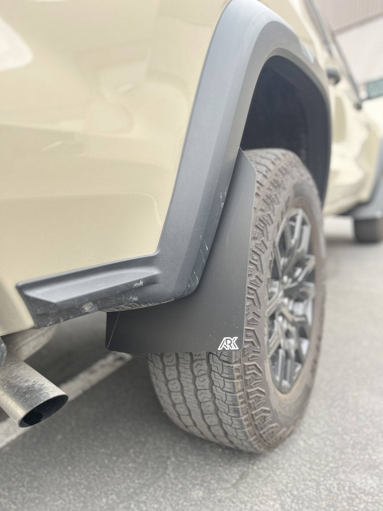 2023+ Chevy Colorado ZR2/Trailboss TriXPoly Mid Mudflaps - TEQ Offroad