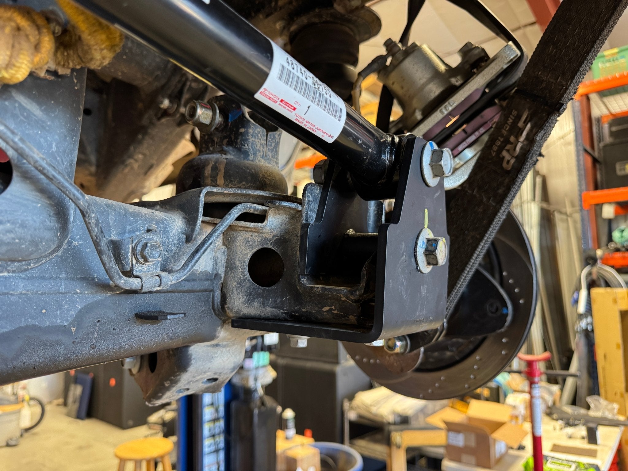 B.O.T.C.K - Bolt On TrackBar Correction kit Land Cruiser 200 series/ LX 570 - TEQ Offroad