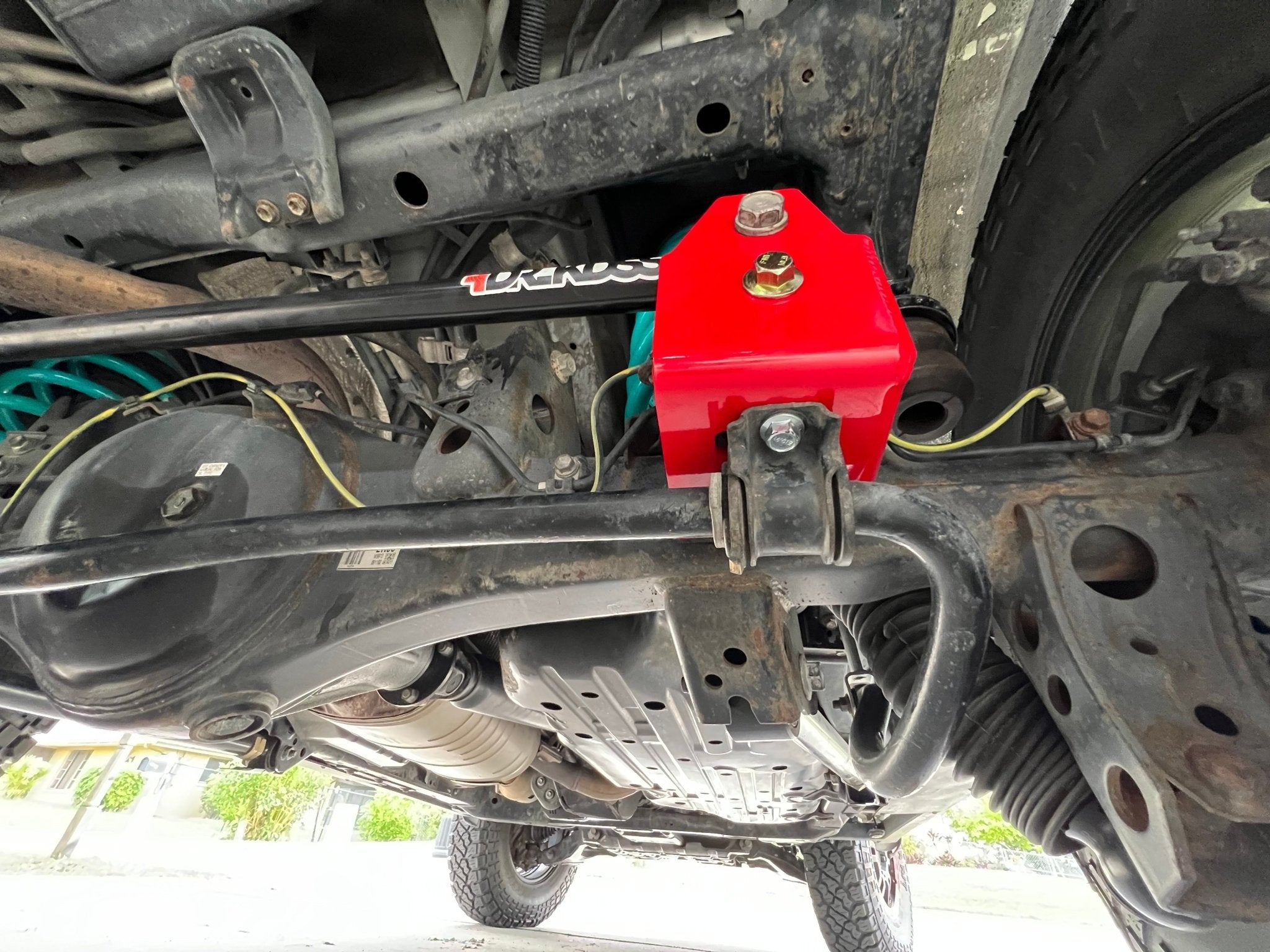 B.O.T.C.K - Bolt On TrackBar Correction kit Land Cruiser 200 series/ LX 570 - TEQ Offroad