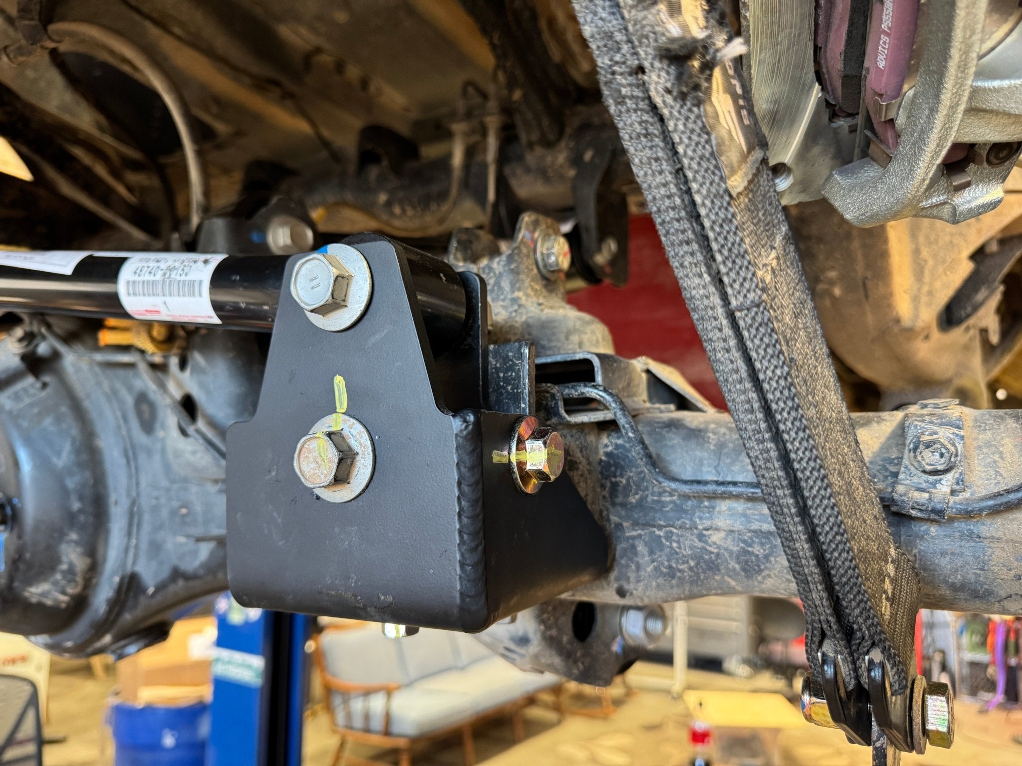 B.O.T.C.K - Bolt On TrackBar Correction kit Land Cruiser 200 series/ LX 570 - TEQ Offroad